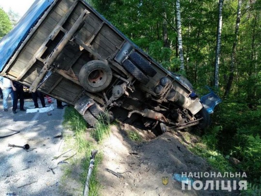 Смертельное ДТП в Ровенской области: в лобовом столкновении погибли два человека (фото)