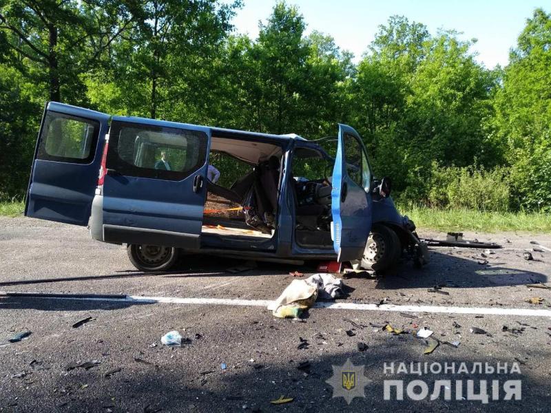 Смертельное ДТП в Ровенской области: в лобовом столкновении погибли два человека (фото)