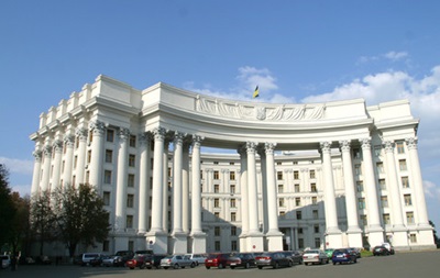 Украина просит ЕС, США и НАТО рассмотреть все возможные механизмы защиты страны