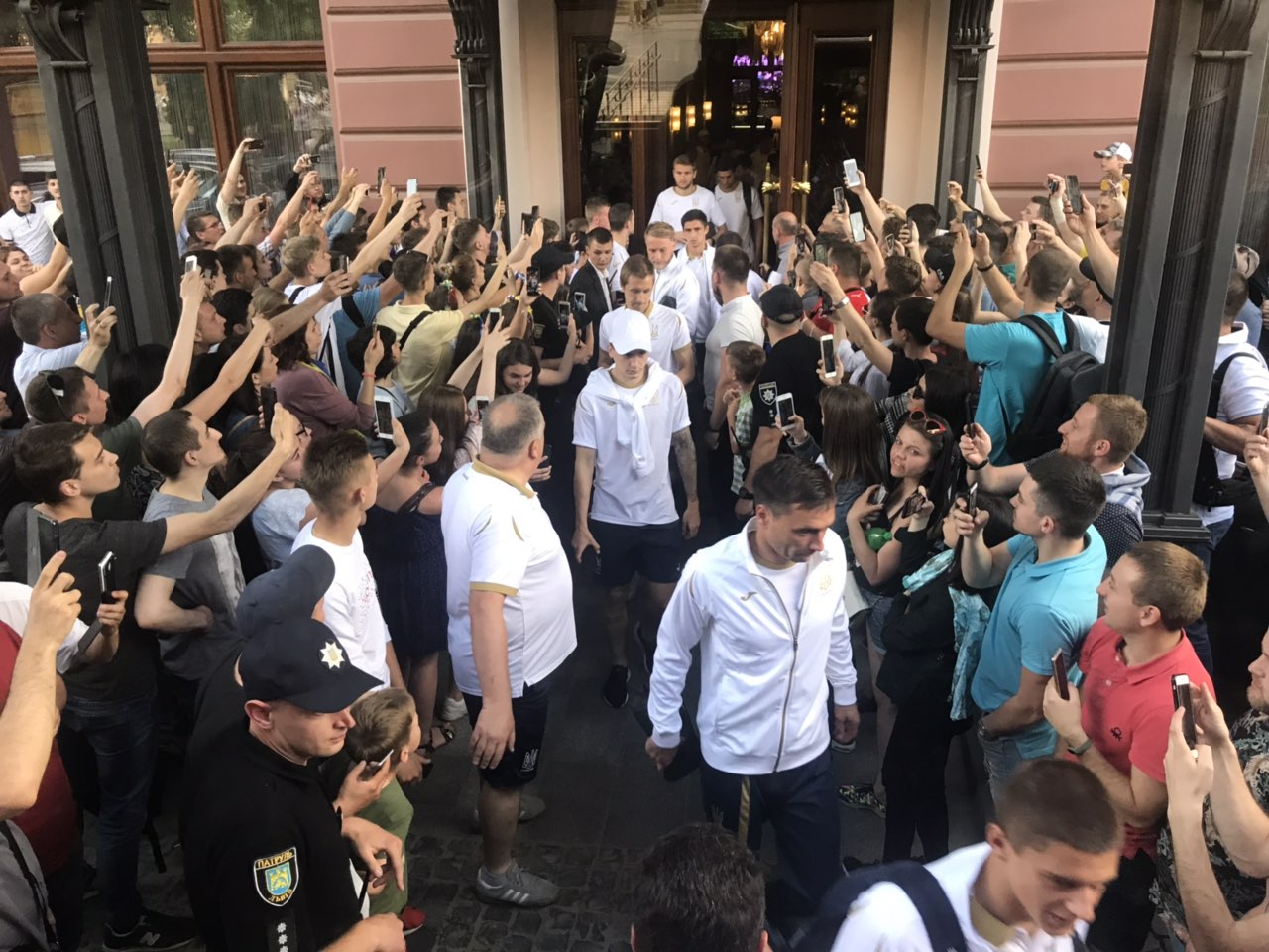 Украина в фартовом Львове унизила Сербию — 5:0: хроника и видеообзор матча отбора к Евро-2020