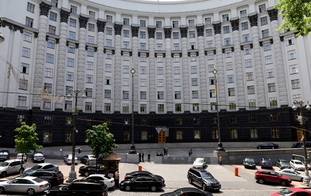 Украина введет спецпошлину на российские товары