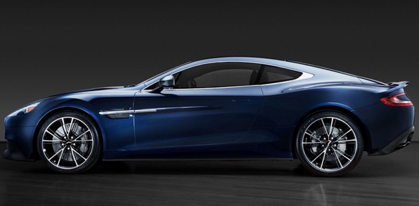 Уникальный Aston Martin Джеймса Бонда пустят с молотка
