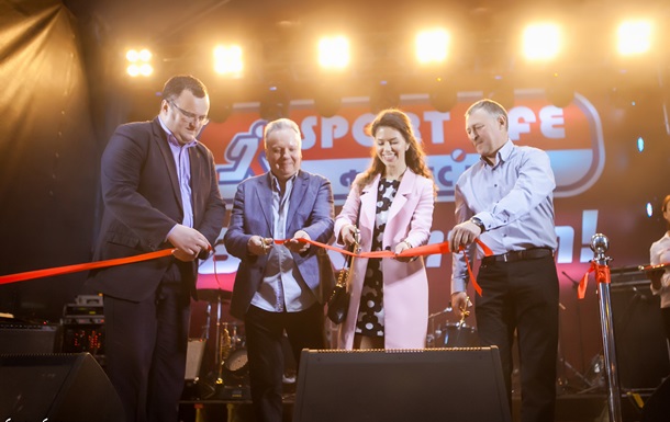 В Черновцах открылся крупнейший фитнес-клуб американского формата Sport LifeРеклама