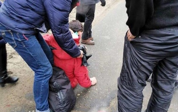 В Харькове из автобуса на ходу выпал пассажир
