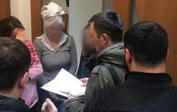 В Киеве накрыли бордель, работавший под видом массажного салона
