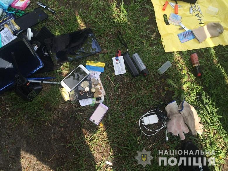 В Киеве со стрельбой задержали шайку воров, ранивших полицейского (фото, видео)