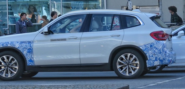 В Мюнхене сняли электрический SUV BMW