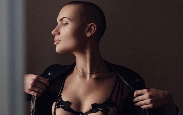 В Playboy впервые появилась лысая модель