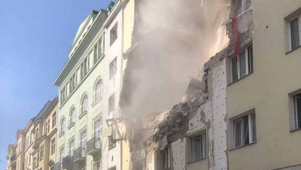 В результате мощного взрыва в Вене на прохожих обрушился пятиэтажный дом: первые фото