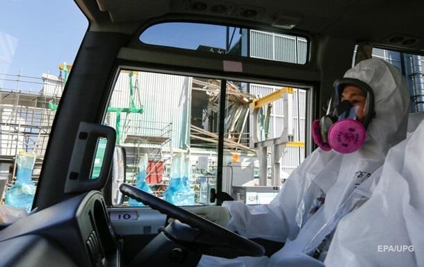 В Японии начали вывозить топливо из бассейна реактора АЭС Фукусима-1