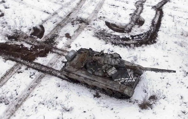 Военные провели масштабные танковые учения