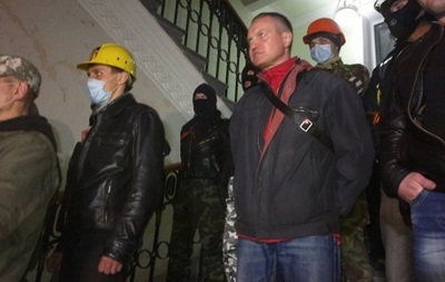Возле Харьковской ОГА умер мужчина – СМИ