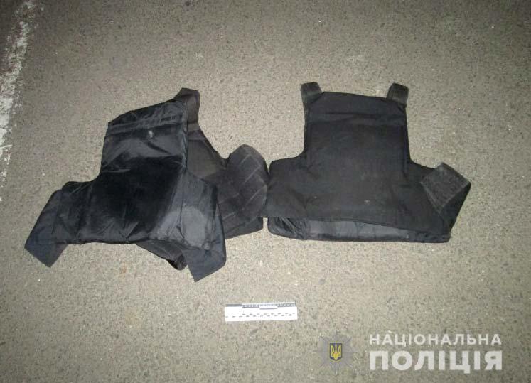 Возле школы в Ровно устроили массовую драку со стрельбой: фото с места ЧП