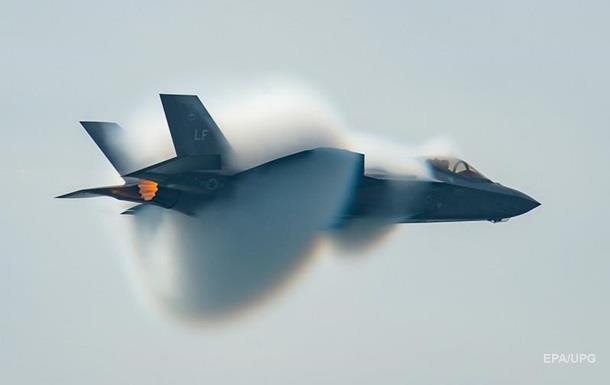 Все F-35 сели. Что не так с лучшим истребителемСюжет
