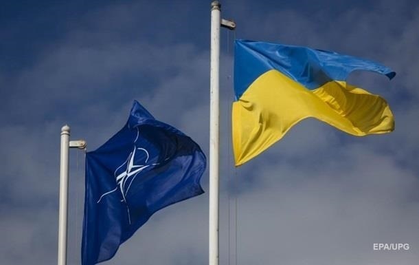 Вступление в НАТО поддерживают более 50% украинцев