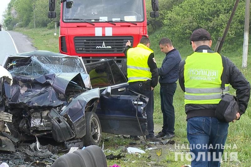 Выжили только водители: жуткое ДТП под Винницей унесло жизни 4 человек (фото, видео)