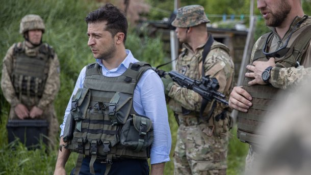 Зухвалий напад, – Зеленський про смертельний обстріл авто ЗСУ та голови Донецької ВЦА
