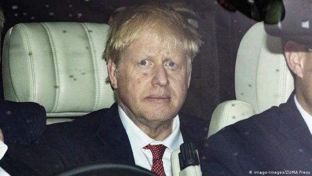 Джонсон согласился перенести Brexit на три месяца Джонсон согласился перенести Brexit на три месяца