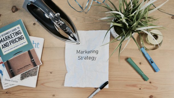 SMM, marketing та IT: як увійти в сучасну професію, прочитавши одну книжку SMM, marketing та IT: як увійти в сучасну професію, прочитавши одну книжку