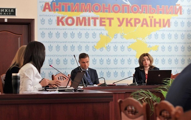 АМКУ вызвал руководство крупнейших АЗС из-за высоких цен