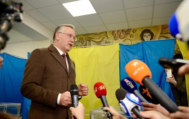 Интерпол отказал России по делу экс-министра Украины