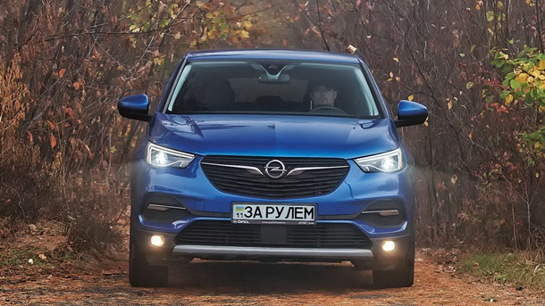 Тест-драйв Opel Grandland XСюжет