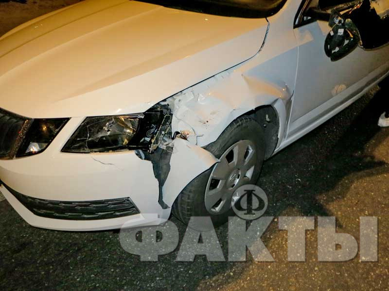 Двойное ДТП на Харьковском шоссе в Киеве: Škoda полиции смертельно травмировала пешехода