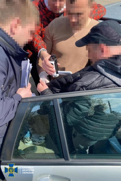 Одесский таможенный инспектор обложил данью бизнесменов и погорел 