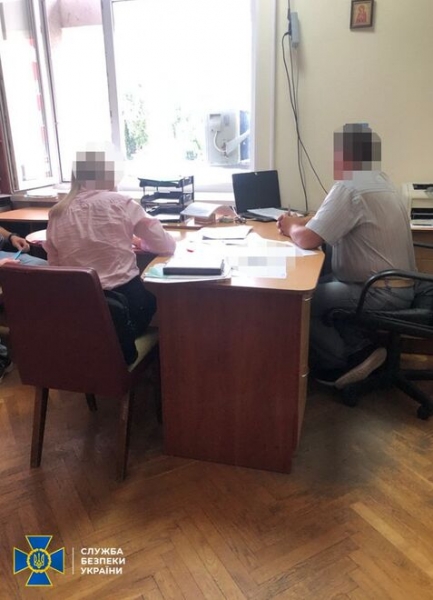 
Чиновники Черкасской ОГА вывели в тень сотни миллионов гривен на ремонте больницы
