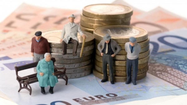 Накопительная пенсионная система: полмиллиона украинцев могут остаться без пенсий