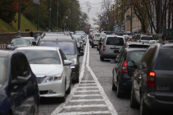 
Города-миллионники заработали 85 млн грн на автопарковках с начала года
