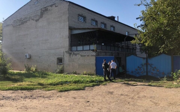 В Херсонской области мужчина угрожает подорвать дом