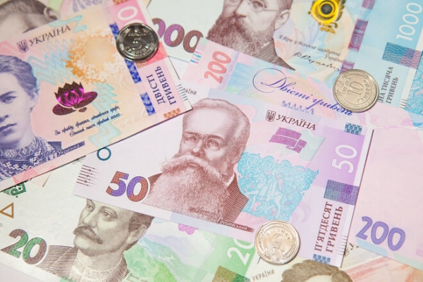 
Каждый второй работодатель в Украине планирует повысить зарплаты в 2022 году
