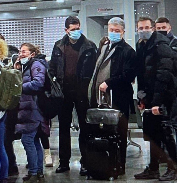 Порошенко выписали подозрение в госизмене