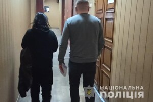 В Одессе ограбили пожилую женщину на костылях