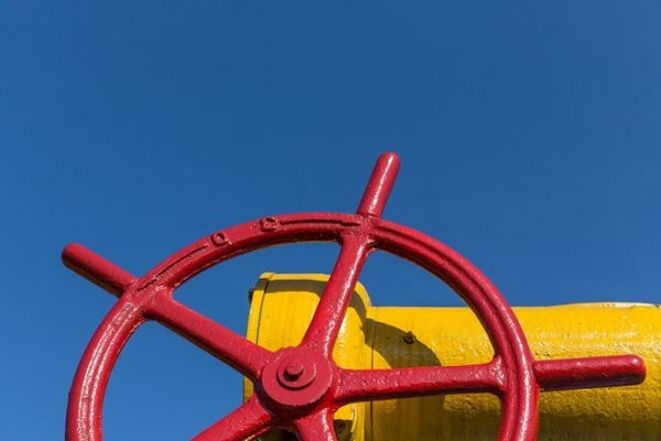 
Россия втрое урезала прокачку газа через украинскую "трубу" в Словакию
