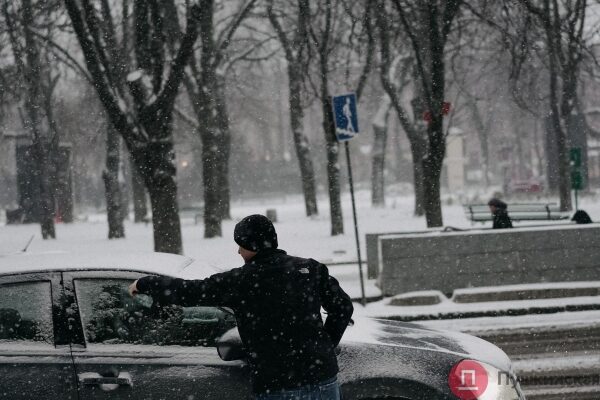 Как Одесса и одесситы встретили первый настоящий снегопад 2022 года. Большой фоторепортаж