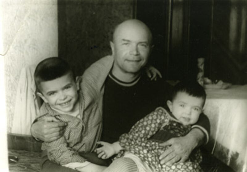&laquo;Конвоїри вбивали знесилених полонених&raquo;: художник Ісаак Тартаковський розповів сину про жахіття гітлерівських концтаборів в&nbsp;Україні