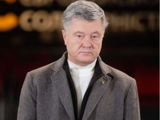 Порошенка не затримуватимуть у київському аеропорту: названо причину
