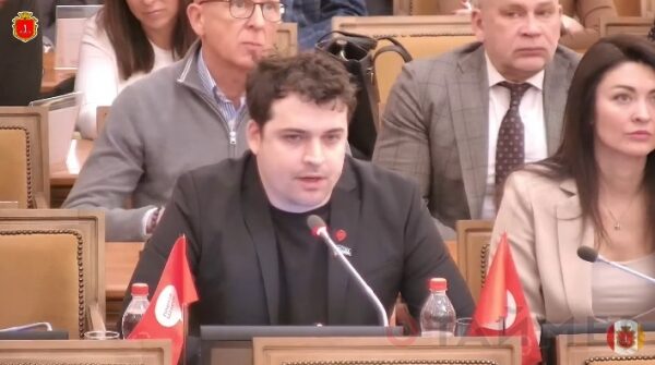 &laquo;Киев навязал повестку&raquo;: одесский шариец считает лишним созыв депутатов горсовета