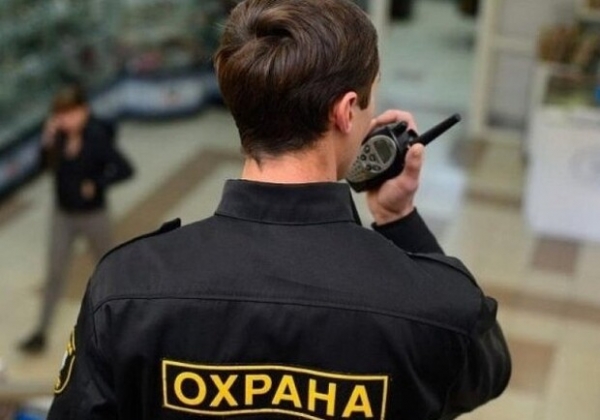 В Одессе охранник магазина выгнал девушку с ДЦП (видео)