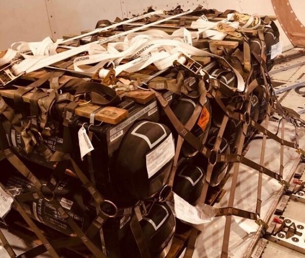 Министр обороны Украины запутался в американских самолётах с боеприпасами Министр обороны Украины запутался в американских самолётах с боеприпасами