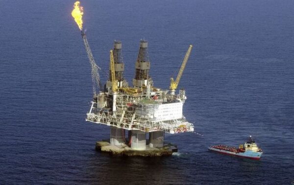 Нефть подорожала до семилетнего максимума на фоне тревожных новостей Нефть подорожала до семилетнего максимума на фоне тревожных новостей