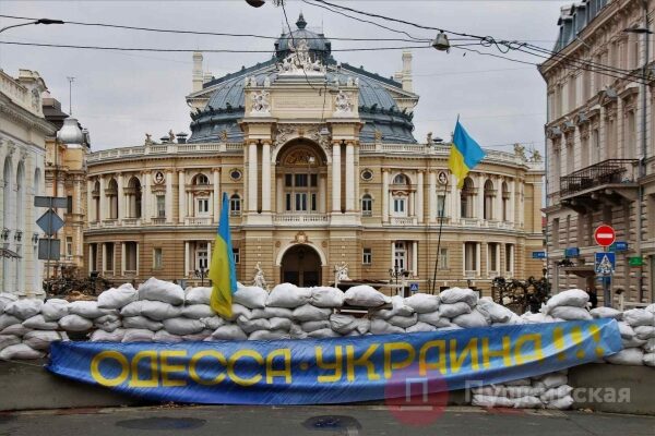 &laquo;Этот город мы отстоим. Не обсуждается!&raquo;: фоторепортаж о тех, кто защищает Одессу