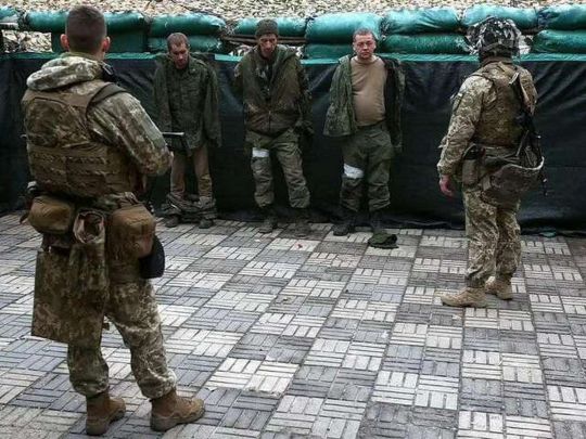 Не хочуть повертатися до путінської Росії: полонені офіцери РФ можуть отримати політичний притулок у США