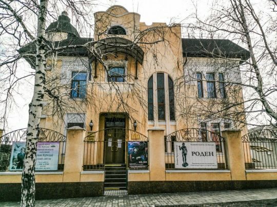 &laquo;Тут були картини Айвазовського, Яблонської&hellip;&raquo;: рашисти знищили відомий музей в&nbsp;Маріуполі