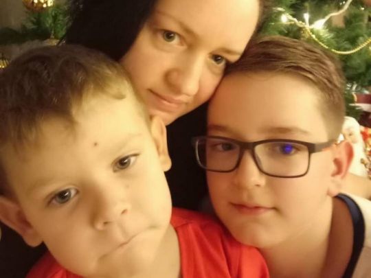 «Мені дуже страшно, але я вірю у перемогу», — написав вчителю 9-річний Матвій, якого разом з братом і мамою вбили рашисти