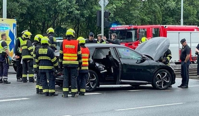 «Я думав, що це кінець»: в авто олімпійського чемпіона з хокею на швидкості врізався трамвай