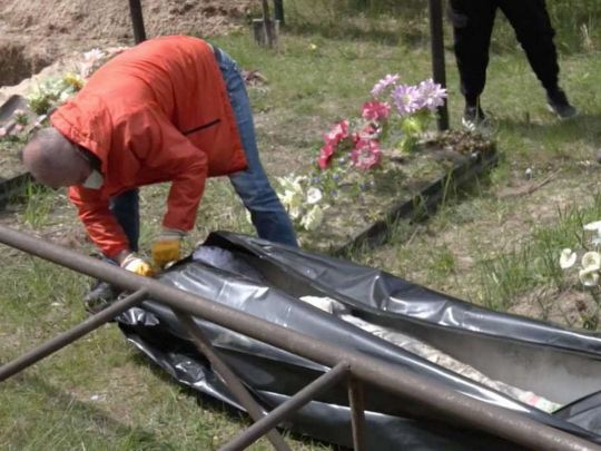 Серед жертв 10-річна дівчинка та&nbsp;92-річна бабуся: під Києвом продовжують знаходити людей, вбитих рашистами