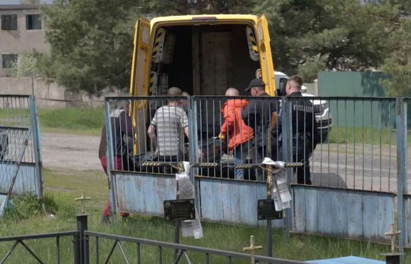 Серед жертв 10-річна дівчинка та&nbsp;92-річна бабуся: під Києвом продовжують знаходити людей, вбитих рашистами